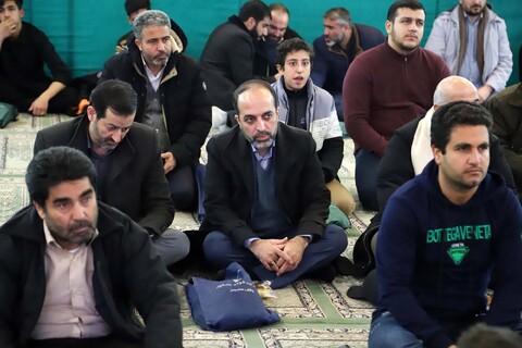 تصاویر / اجتماع مدافعان حرم و چهلمین روز تدفین شهدای گمنام در همدان