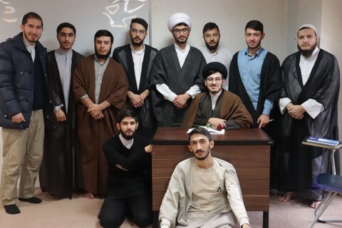 تصاویر/ تجلیل طلاب مدرسه علمیه امام خامنه ای ارومیه از اساتید