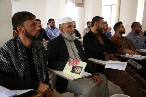 تصاویر/ دوره علمی تربیتی طلاب عراقی مدرسه امام خمینی