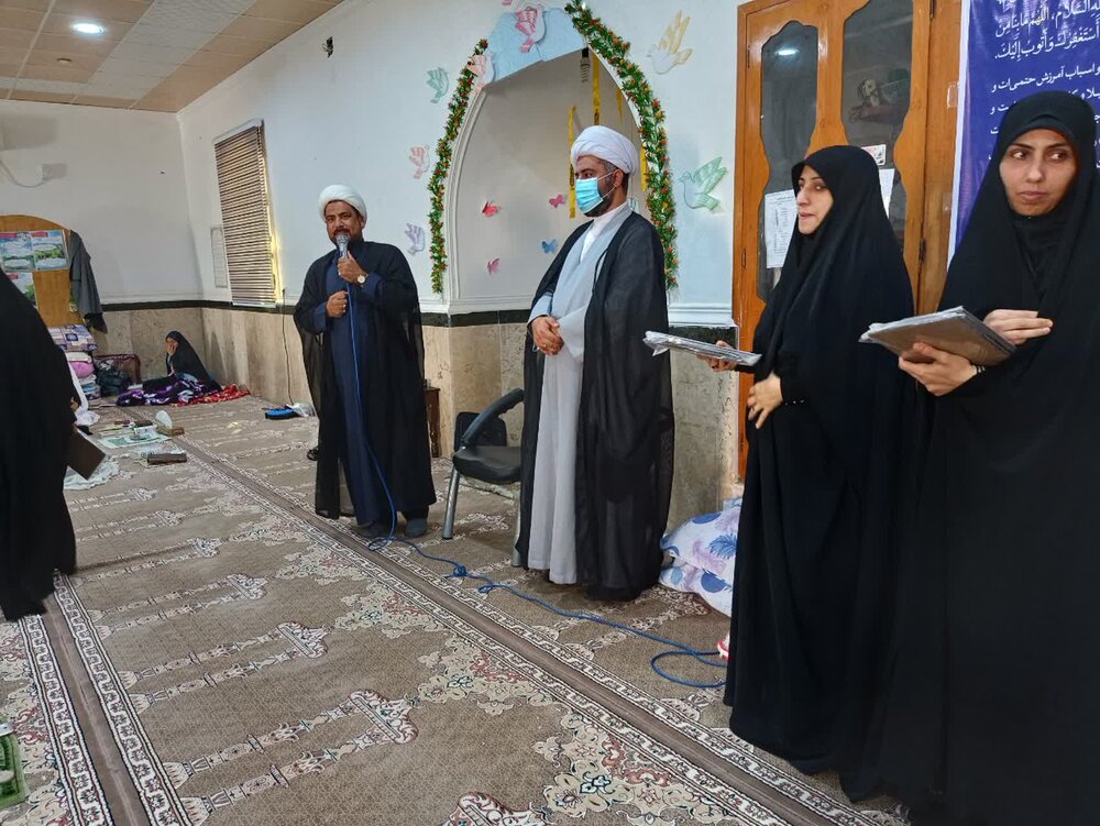 فعالیتهای فرهنگی طلاب خواهر مدرسه علمیه کوثر بندرلنگه در مراسم معنوی اعتکاف