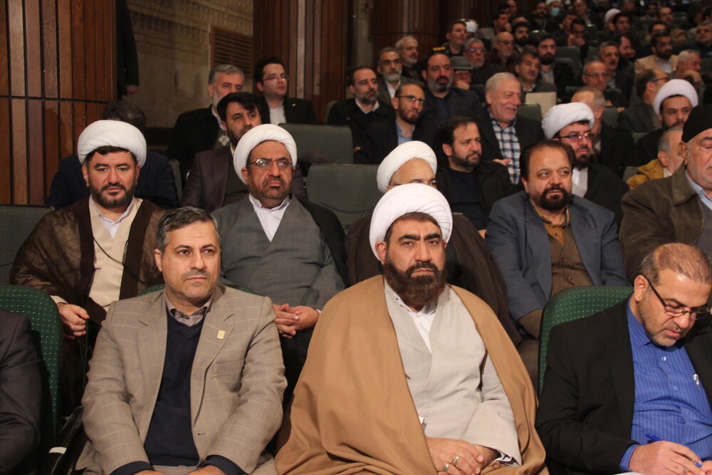 کتاب مبارزات انقلابی آیت الله موسوی شالی(ره) رونمایی شد