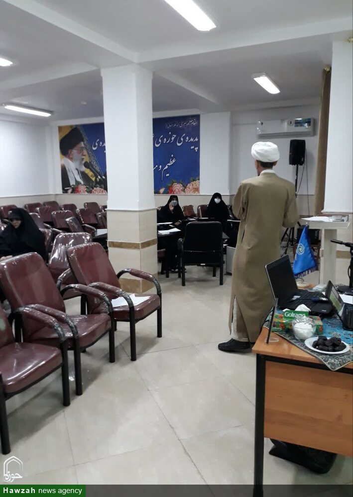 برگزاری دوره مهارت‌های عمومی تدریس برای اساتید مدارس علمیه خواهران خوزستان + عکس