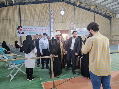 تصاویر/ بازدید امام جمعه سیریک از گروه جهادی پزشکی موسسه خیریه عترت بوتراب