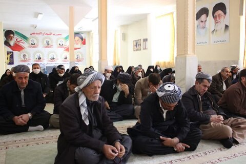 تصاویر/ همایش روحانیون و طلاب شهرستان سقز به مناسبت دهه مبارک فجر