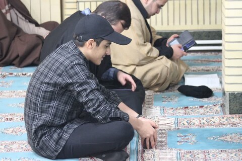 تصاویر/  برگزاری کرسی آزاد اندیشی در مدرسه علمیه تکاب