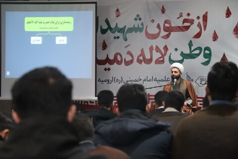 تصاویر/ سلسله جلسات جهاد تبیین در مدرسه علمیه امام خمینی (ره) ارومیه