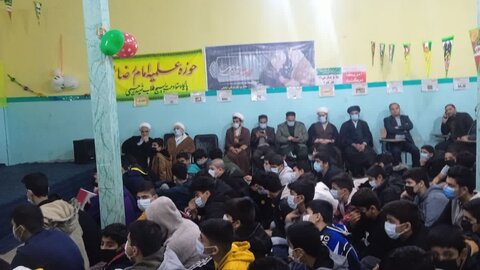 برگزاری جشن انقلاب  اسلامی با حضور مردم و طلاب و روحانیون پلدختر