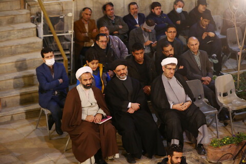 نشست بررسی هفت فرمان مقام معظم رهبری در خانه انقلاب اصفهان