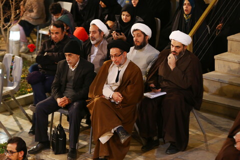 نشست بررسی هفت فرمان مقام معظم رهبری در خانه انقلاب اصفهان