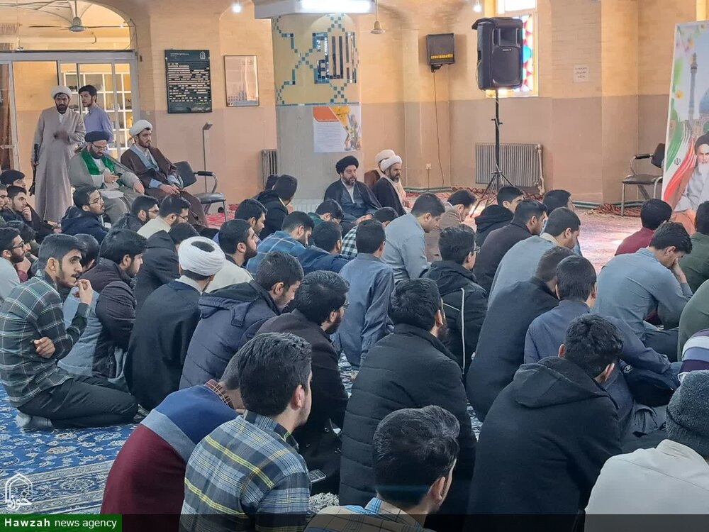 محفل انس با قرآن کریم در حوزه علمیه استان یزد