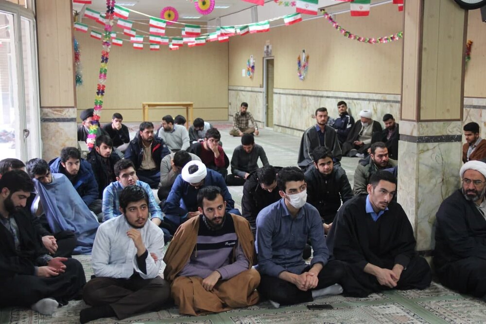 دعوت مدیر حوزه علمیه قزوین از مردم برای حضور در راهپیمایی ۲۲ بهمن