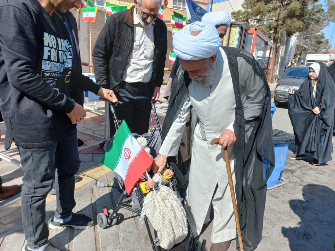 تصاویر/ راهپیمایی ۲۲ بهمن ۱۴۰۱ در آران و بیدگل