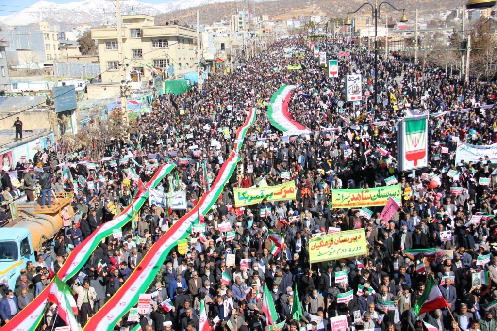 تصاویر/ حضور باشکوه کهگیلویه و بویراحمدی ها در جشن پیروزی ۴۴ سالگی انقلاب