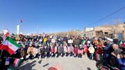 تصاویر/ حضور مردم مشهد اردهال در راهپیمایی ۲۲ بهمن ۱۴۰۱