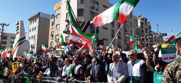 فیلم | راهپیمایی باشکوه مردم اهواز در یوم الله ۲۲ بهمن