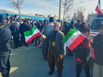 تصاویر/ حضور حماسی مردم کردستان در راهپیمایی ۲۲ بهمن ۱۴۰۱