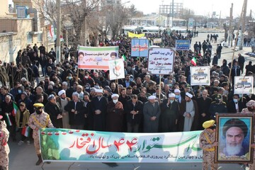 تصاویر/ حضور پرشور مردم اشنویه در راهپیمایی ۲۲ بهمن