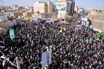 تصاویر/ راهپیمایی مردم قم در ۲۲ بهمن - ۳