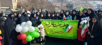 تصاویر/ حضور طلاب حوزه علمیه خواهران آذربایجان غربی در راهپیمایی ۲۲ بهمن