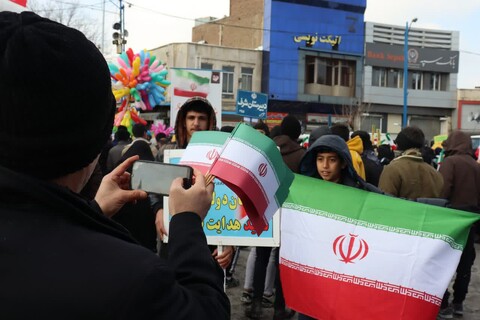 تصاویر/ حضور پرشور مردم ارومیه در راهپیمایی یوم الله  ۲۲ بهمن