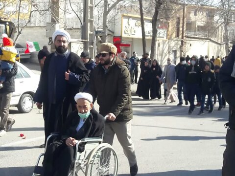 حضور پرشور بروجرد در راهپیمایی یوم الله ۲۲بهمن