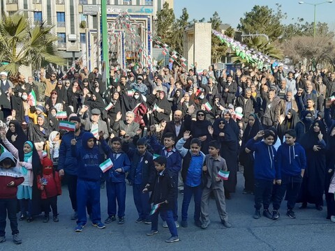 تصاویر/ حضور حماسی مردم کاشان در راهپیمایی 22 بهمن
