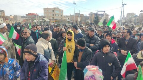 تصاویر/حضور حماسی مردم کردستان در راهپیمایی 22 بهمن