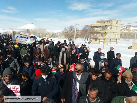 تصاویر/ حضور پرشور مردم شهرستان تکاب در راهپیمایی روز 22 بهمن