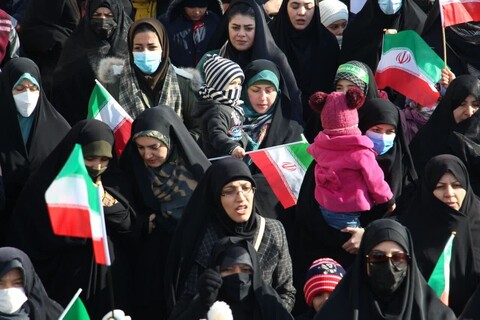 تصاویر/ حضور پرشور مردم شهرستان تکاب در راهپیمایی روز 22 بهمن