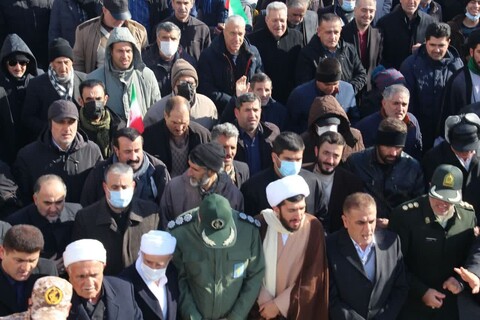 تصاویر/ حضور پرشور مردم شهرستان تکاب در راهپیمایی روز 22 بهمن