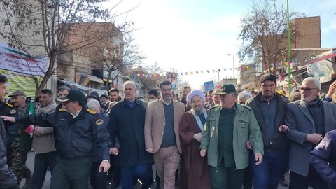 تصاویر/ حضور حماسی مردم دارالمجاهدین شاهین دژ در راهپیمایی 22 بهمن