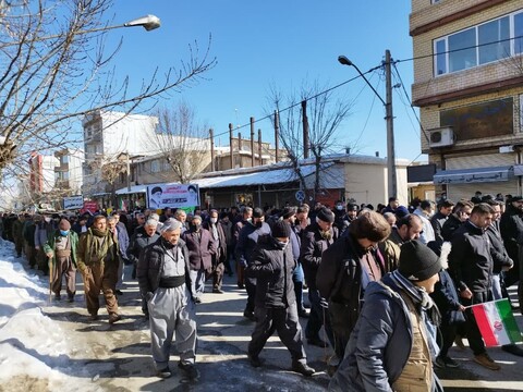 تصاویر/ راهپیمایی 22 بهمن در شهرستان سردشت