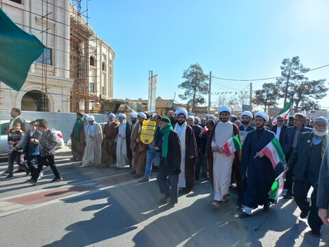 تصاویر/  حضورباشکوه مردم آران وبیدگل در راهپیمایی  سال 1401