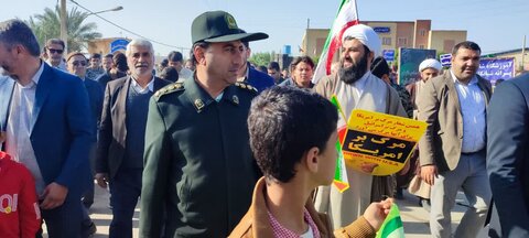 تصاویر/ حماسه حضور در شبانکاره استان بوشهر در راهپیمایی ۲۲ بهمن