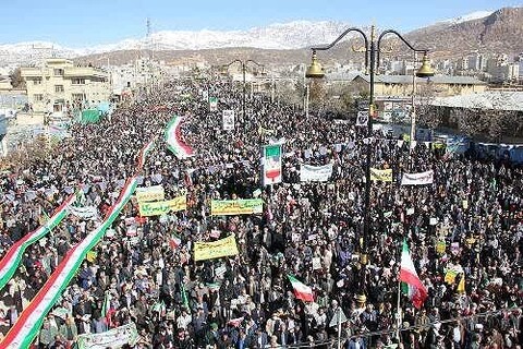 حضور باشکوه کهگیلویه و بویراحمدی ها در جشن پیروزی 44 سالگی انقلاب اسلامی