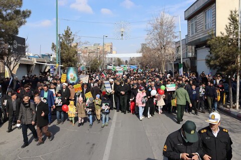 تصاویر/ راهپیمایی ۲۲ بهمن ۱۴۰۱ در شهرستان آذرشهر