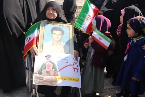 خروش مردم برازجان در 44 سالگی انقلاب