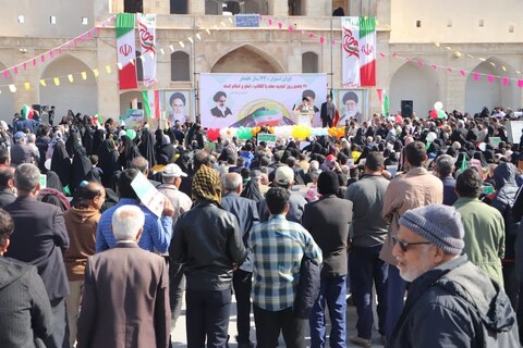 خروش مردم برازجان در 44 سالگی انقلاب