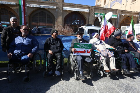 حماسه حضور مردم اصفهان در راهپیمایی ۲۲ بهمن