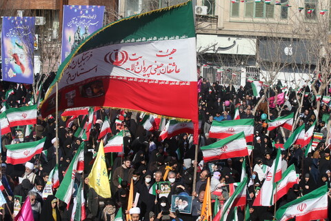 تصاویر/ راهپیمایی مردم قم در ۲۲ بهمن