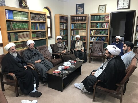 دیدار مدیر منطقه‌۳ دفتر قائم حوزه‌های علمیه با نماینده ولی فقیه در بوشهر