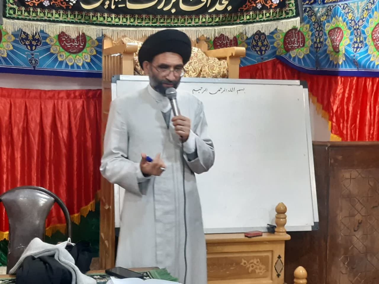 امام جماعت باید مظهر اتحاد باشد