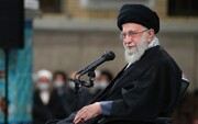 قائد الثورة الاسلامية يستقبل مسؤولي النظام وسفراء الدول الإسلامية