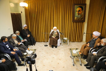 تصاویر / دیدار اعضای هیئت امنای کمیته امداد امام خمینی (ره) با آیت الله العظمی نوری همدانی