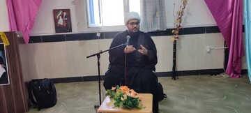 ائمه(ع) هیچ گاه شیعیان را به حال خود رها نکردند