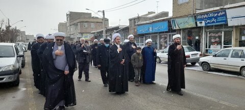 تصاویر/ عزاداری خیابانی مردم تکاب در شهادت امام موسی کاظم(ع)