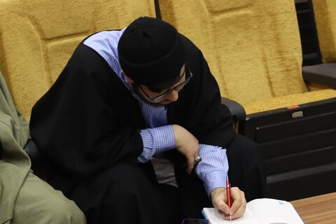 تصاویر/ سلسله نشست های خوانش بیانیه گام دوم انقلاب اسلامی در مدرسه علمیه امام خامنه ای ارومیه