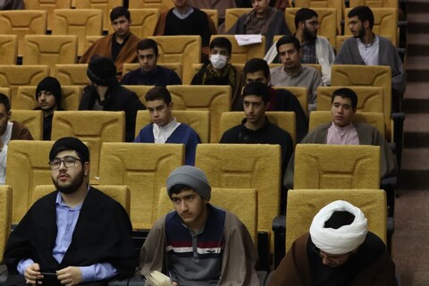 تصاویر/ سلسله نشست های خوانش بیانیه گام دوم انقلاب اسلامی در مدرسه علمیه امام خامنه ای ارومیه
