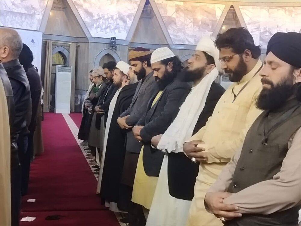 پاکستان کے جید علماء، سادات اور محققین کے وفد کی بغداد میں مقدس مقامات پر حاضری