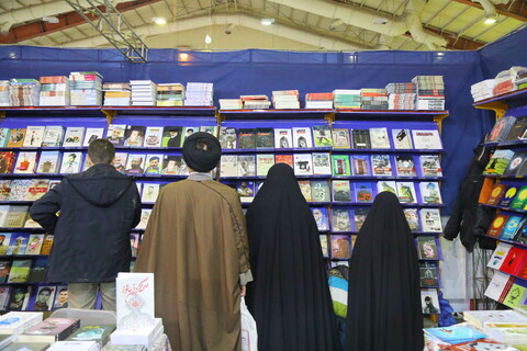 تصاویر/ دومین روز نمایشگاه کتاب دین
